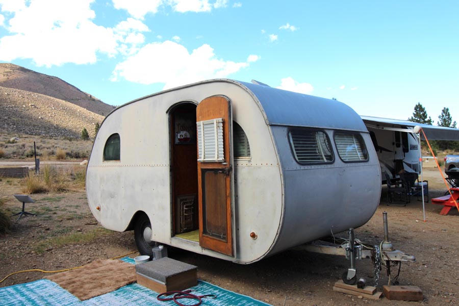 1948 Mainline Silver Lark